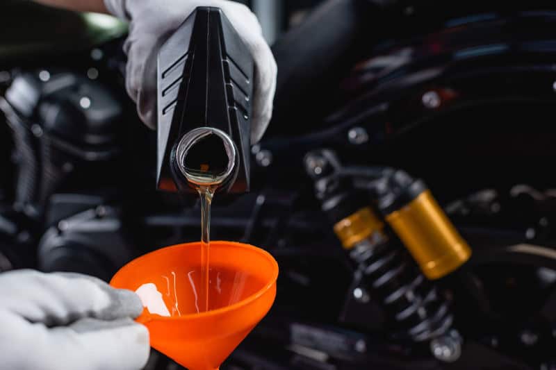 Can You Mix 5W30 And 5W40 Oil